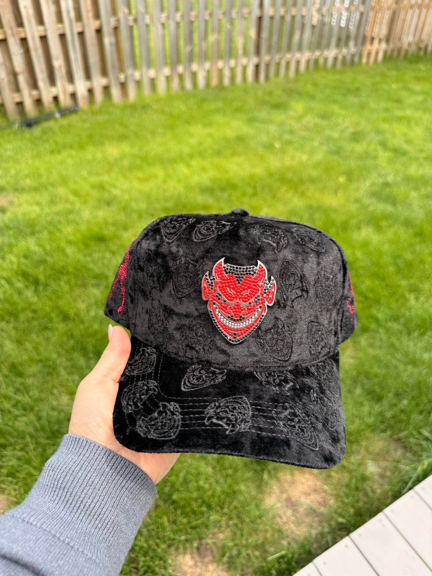 Black Trendy Cool Light Luxury Cross High-End Fashion Hip-Hop Super Cool Stylish Baseball Cap