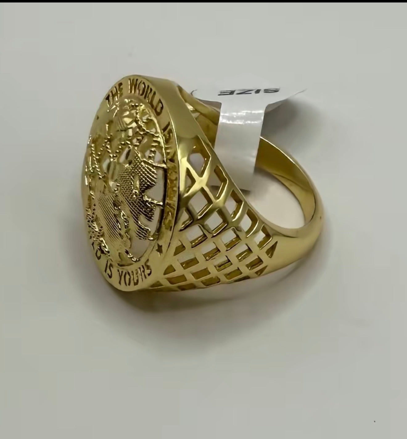 Gold Plated World Is Yours Round Single/ Doble Ring Globe Ring for Men Unique Gift Timeless Design Luxurious Gold Ring 1pcs