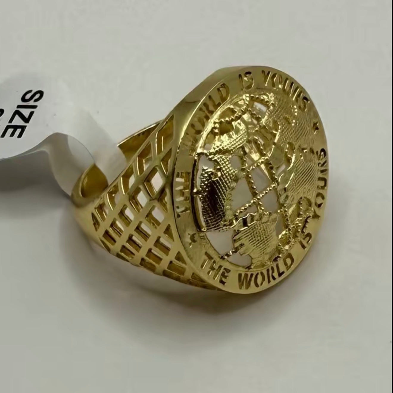 Gold Plated World Is Yours Round Single/ Doble Ring Globe Ring for Men Unique Gift Timeless Design Luxurious Gold Ring 1pcs