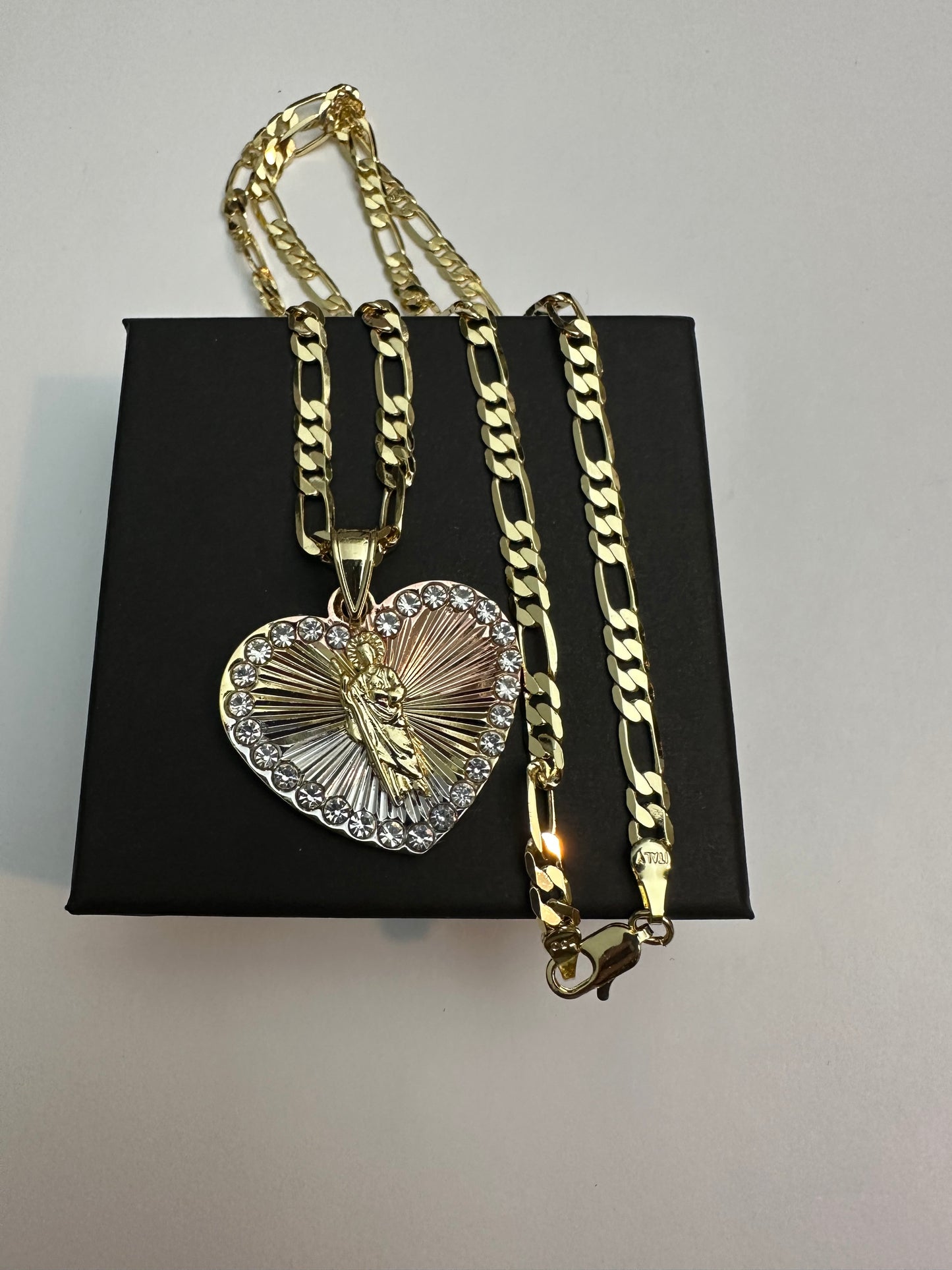 San Judas Tadeo With Heart Pendant with 22" inches figaro chain beautiful necklace gift
